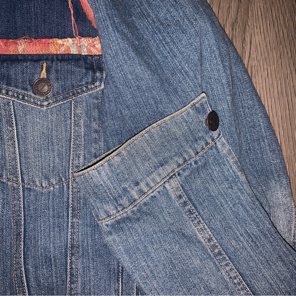 Urban Outfitters Standard Cloth Mens Distressed Destroyed Denim Jean Jacket Sz M - Picture 5 of 5